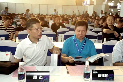 湖南銘騰智能科技有限公司,智能停車場管理系統(tǒng),智能化監(jiān)控系統(tǒng)服務(wù),智能防盜報警系統(tǒng) 湖南銘騰智能科技有限公司,智能停車場管理系統(tǒng),智能化監(jiān)控系統(tǒng)服務(wù),智能防盜報警系統(tǒng)